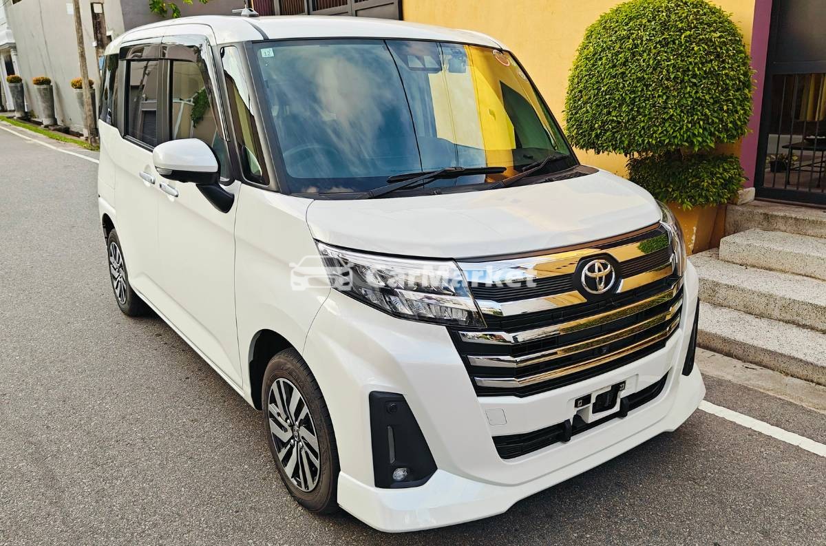 Image Toyota Roomy Custom G 1.0L Petrol 2023 
